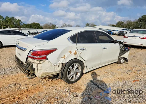 2015 Nissan Altima 2.5 from USA, damaged, VIN 1N4AL3AP9FN301764